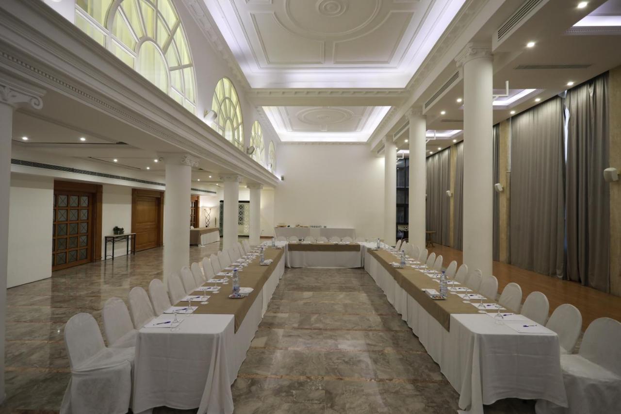 Riviera Hotel And Beach Lounge, Βηρυτός Εξωτερικό φωτογραφία