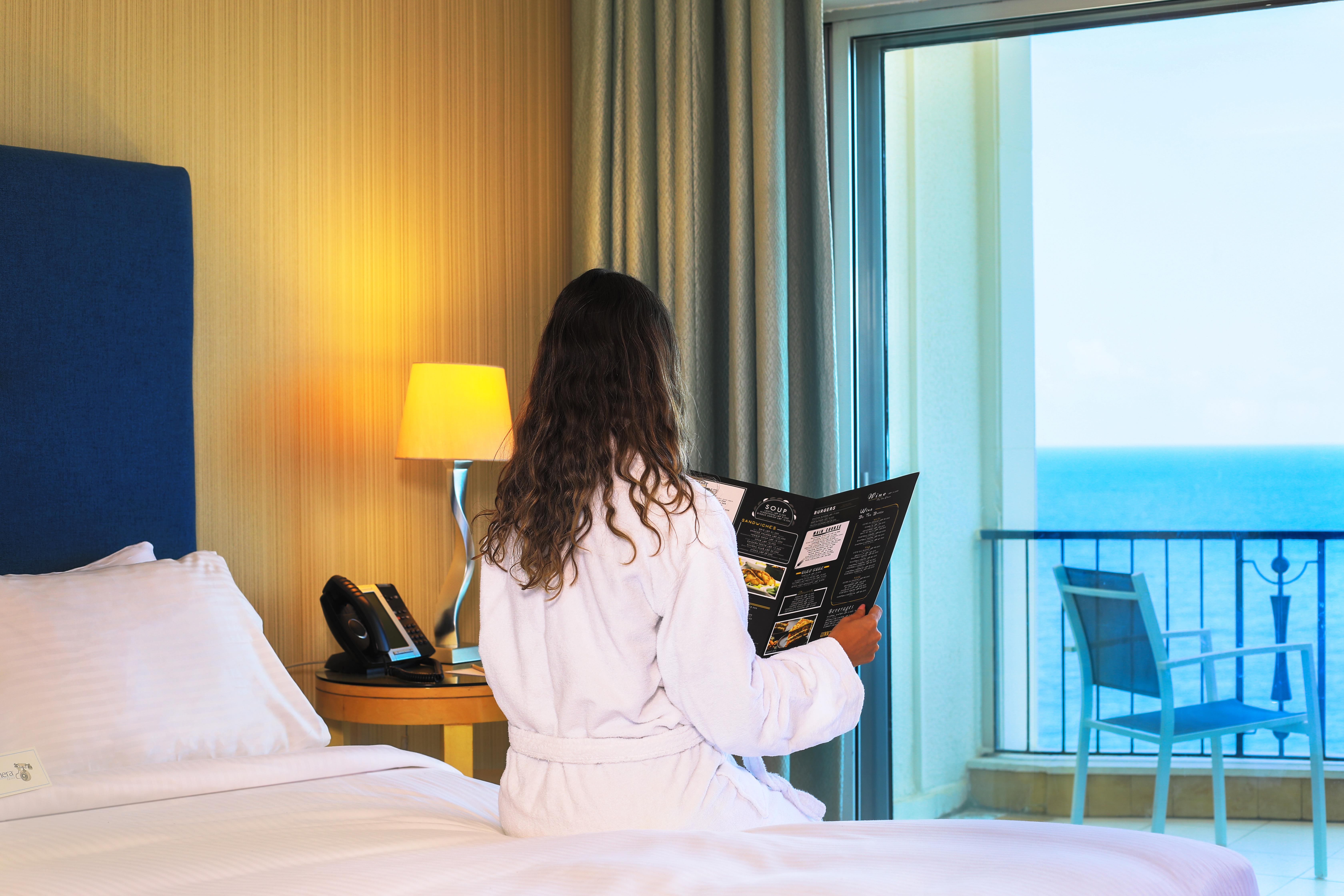 Riviera Hotel And Beach Lounge, Βηρυτός Εξωτερικό φωτογραφία